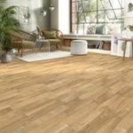 Salon lumineux avec sol imitation bois naturel